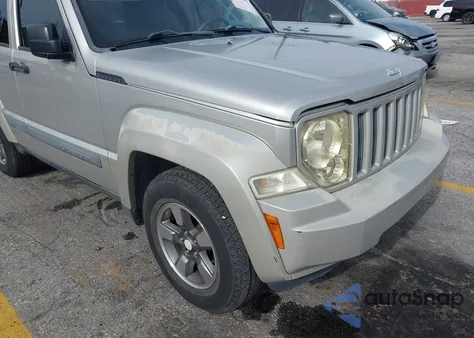 2008 Jeep Liberty Sport from USA, damaged, VIN 1J8GN28K18W133417